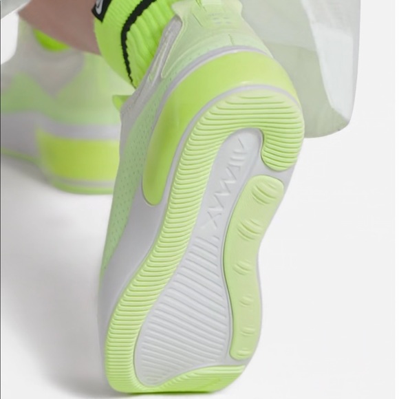 NWT Nike Air Max Dia Training White Volt - Picture 3 of 8